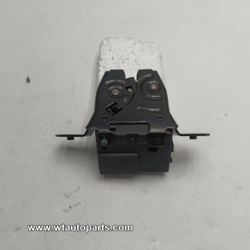Trailer lock block C00047161