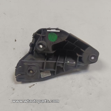 Rear bumper bracket C00146865