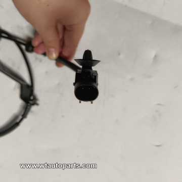 Riaht front wheel speed sensor assembly C00035036